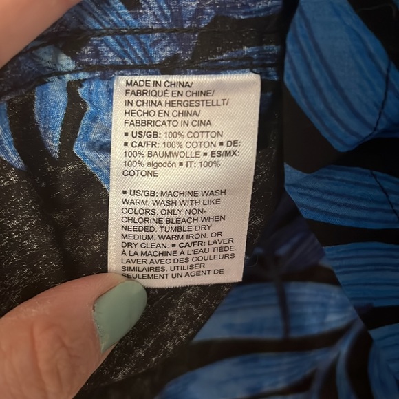 Men’s Short Sleeve Button Down - Picture 4 of 6